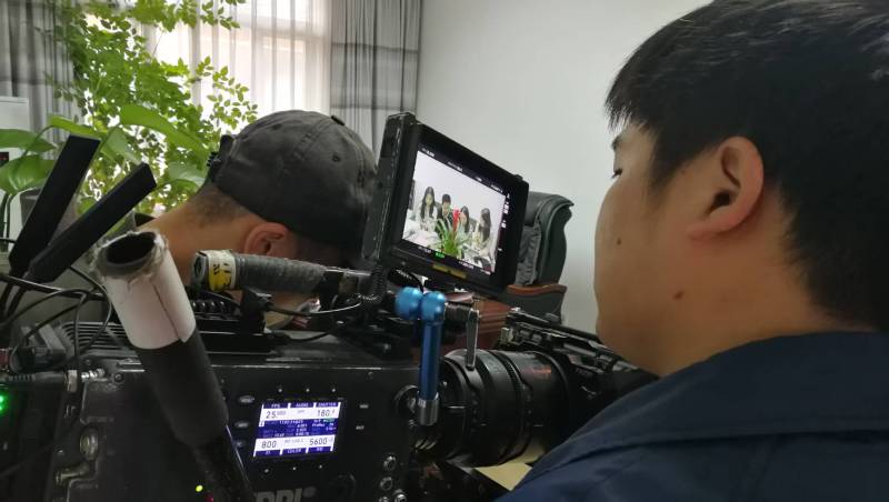 剧本杀式体验：梁平广告片拍摄公司构建沉浸式消费决策路径